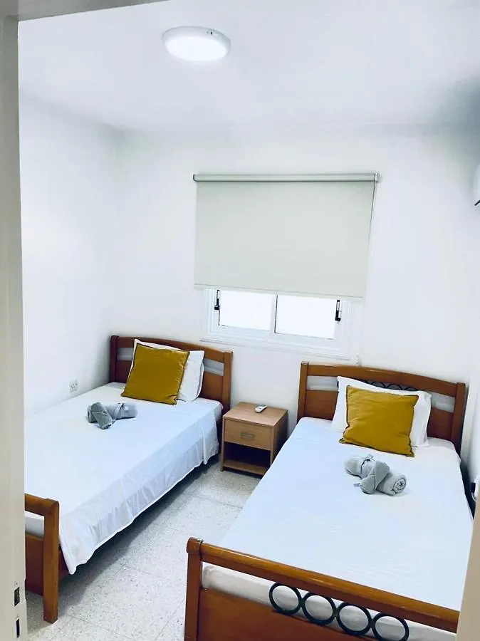 펜션 Mersey Faros Complex 페르볼리아
